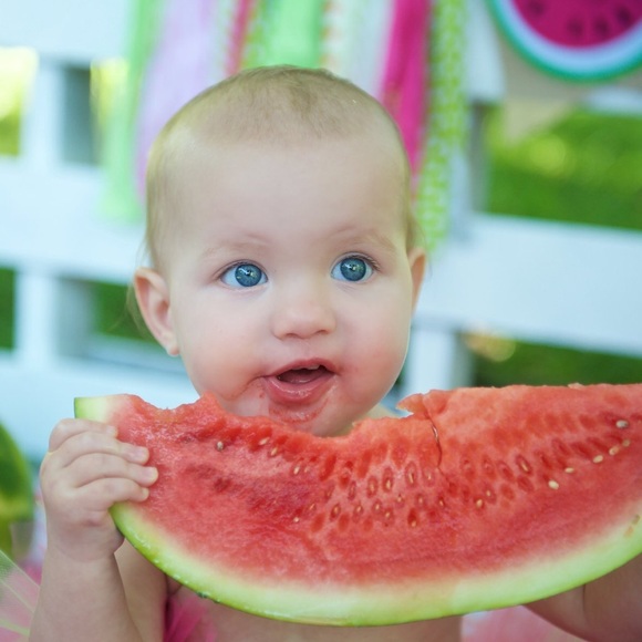 Buy with Confidence! Im a Posh Ambassador with a Five Star Rating! - Picture 7 of 10